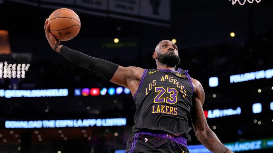 詹姆斯拿下“准三双” 湖人战胜老鹰 詹姆斯拿下“准三双” 湖人战胜老鹰